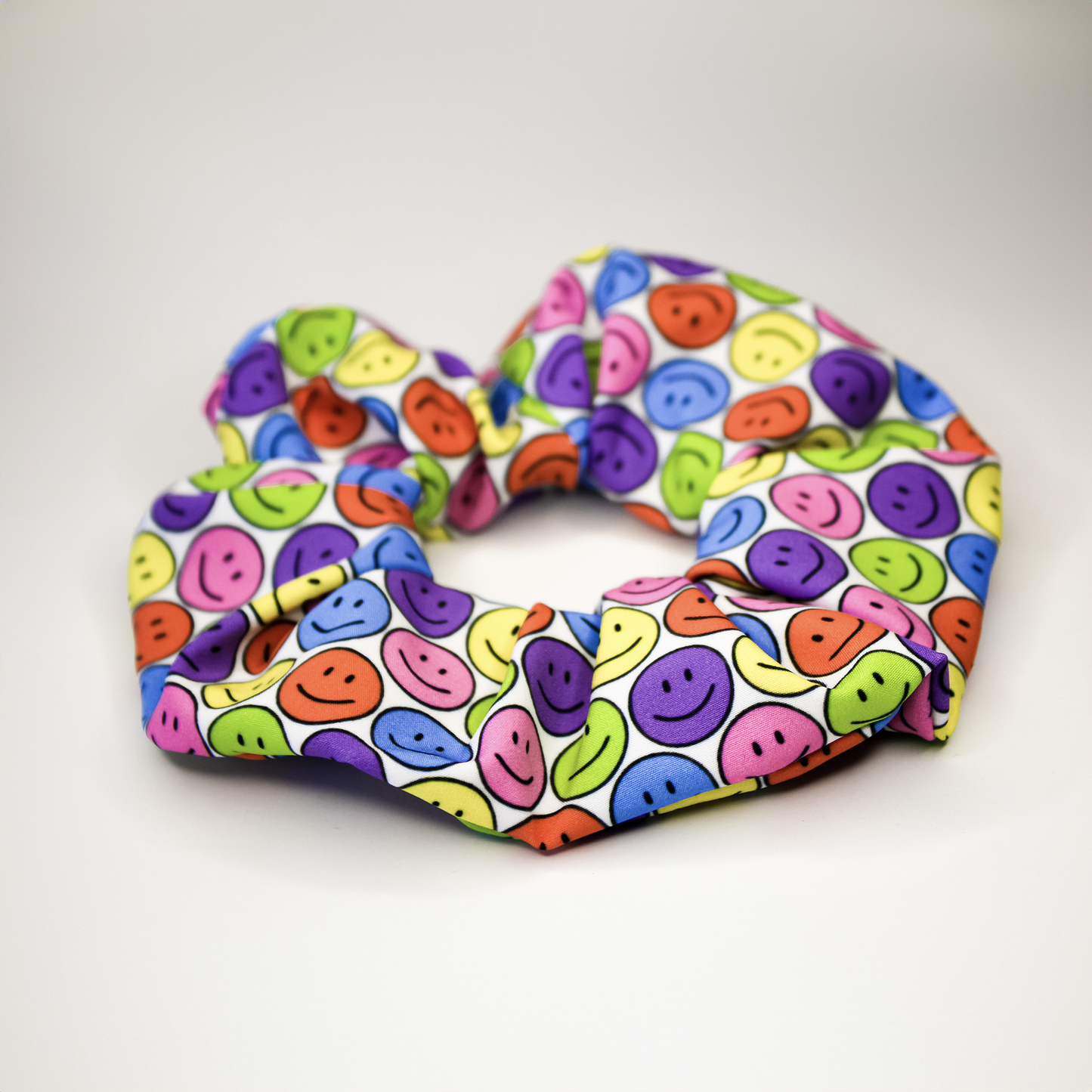 „HAPPY MOOD“ Scrunchie - white